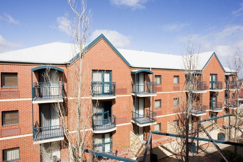 BreakFree Adelaide On Hindley - Accommodation Newcastle 0