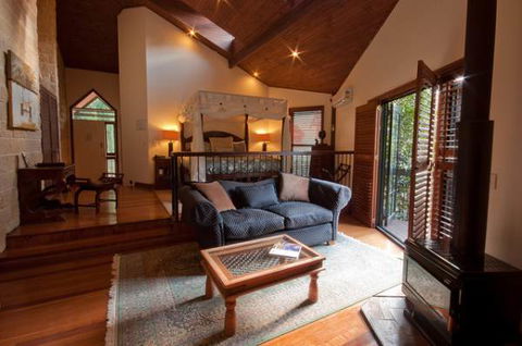 Escarpment Retreat - Accommodation Newcastle 2