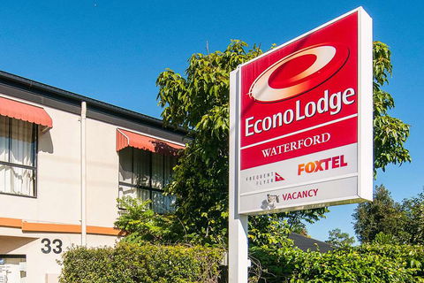 Econo Lodge Waterford - Accommodation Newcastle 2