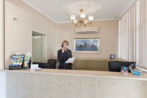 The Peninsula Riverside Apartments - Accommodation Newcastle 2