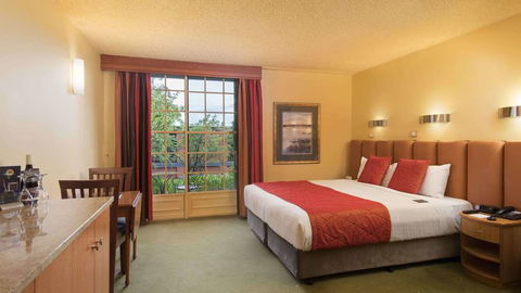 Country Club Tasmania - Accommodation Newcastle 2