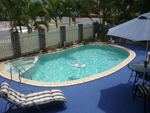Lantern Motor Inn - Accommodation Newcastle 2