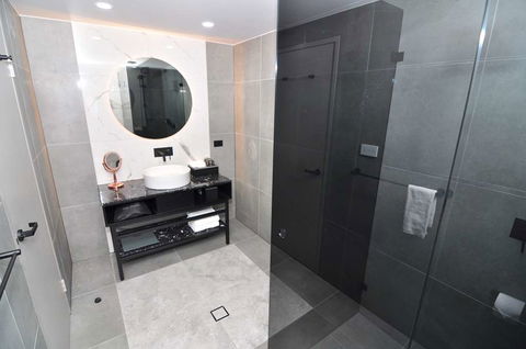 Deco Hotel - Accommodation Newcastle 2