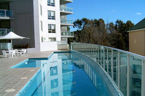 Pacific Suites Canberra - Accommodation Newcastle 2