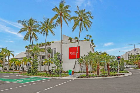 Ramada By Wyndham Cairns City Centre - Accommodation Newcastle 0
