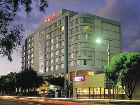 Mercure Hotel Parramatta - Accommodation Newcastle 0