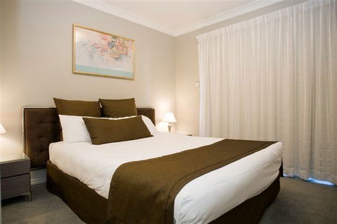 Pinnacle Apartments - Accommodation Newcastle 1