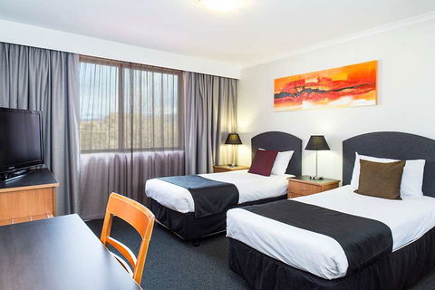Alpha Hotel Canberra - Accommodation Newcastle 2