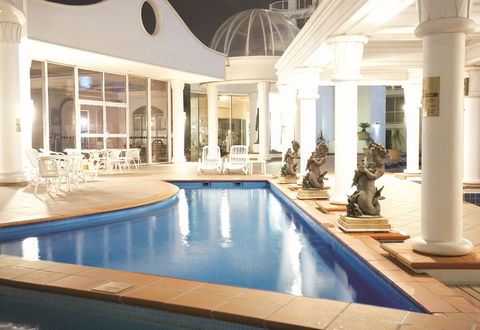 Phoenician Resort - Accommodation Newcastle 2