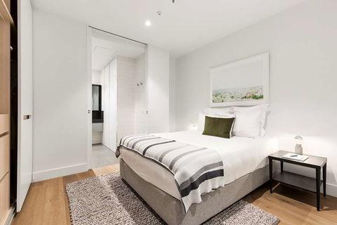 Tyrian Serviced Apts Albert Park Lane - Accommodation Newcastle 0