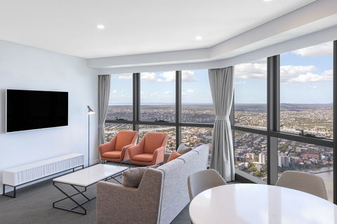 Meriton Suites Adelaide Street, Brisbane - Accommodation Newcastle 2