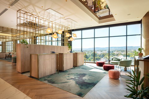 Crowne Plaza Adelaide - Accommodation Newcastle 2