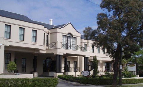 Beau Monde International - Accommodation Newcastle 1