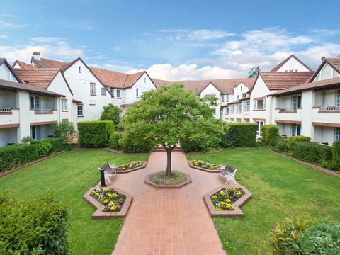 Mercure Canberra Hotel - Accommodation Newcastle 2