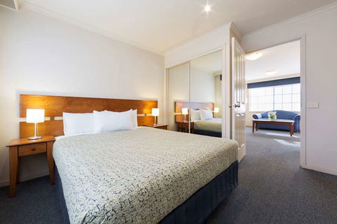 Canberra Parklands Central - Accommodation Newcastle 0