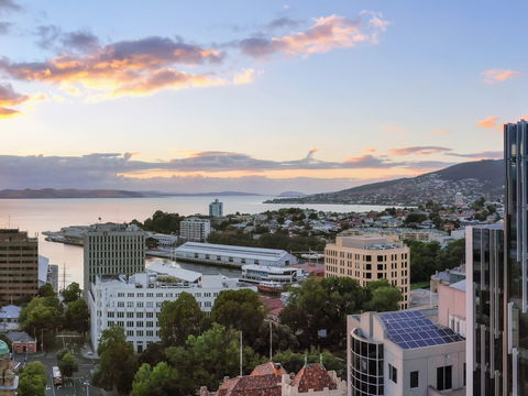 Moevenpick Hotel Hobart - Accommodation Newcastle 0