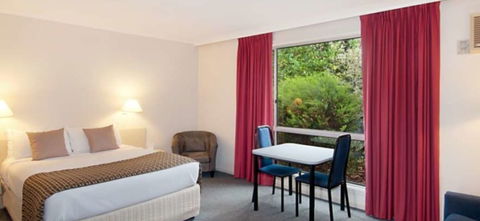 Hotel Ringwood Lake - Accommodation Newcastle 0