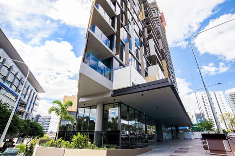 Arise Brisbane One - Accommodation Newcastle 0