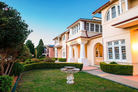 Palais Royale - Accommodation Newcastle 0