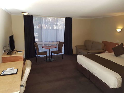 Best Western Chaffey Intl Motor Inn - Accommodation Newcastle 2