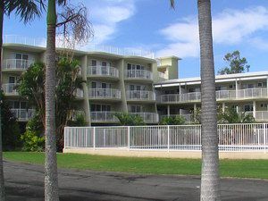 Cabarita Lake Apartments - Accommodation Newcastle 0