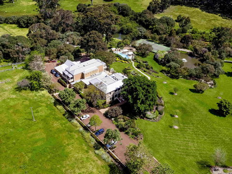 Grand Mercure Basildene Manor - Accommodation Newcastle 1