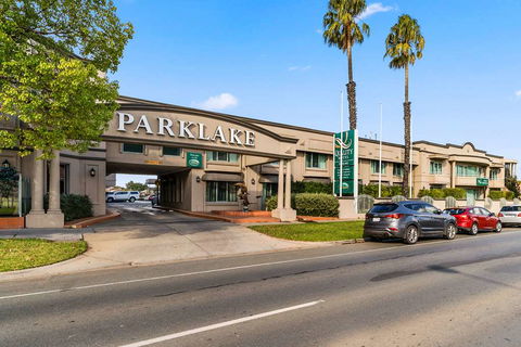 Quality Hotel Parklake Shepparton - Accommodation Newcastle 1