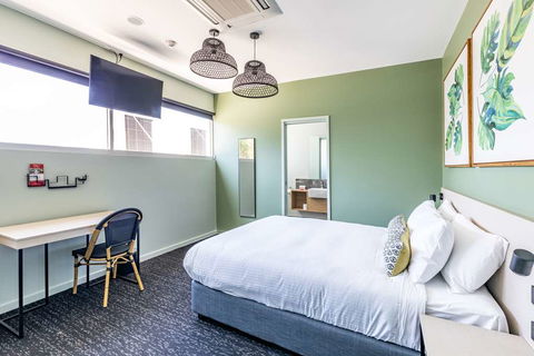 Nightcap At Commercial Hotel - Accommodation Newcastle 1