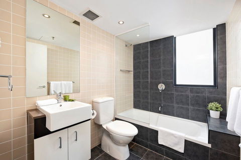 Astra Apartments Parramatta - Accommodation Newcastle 7
