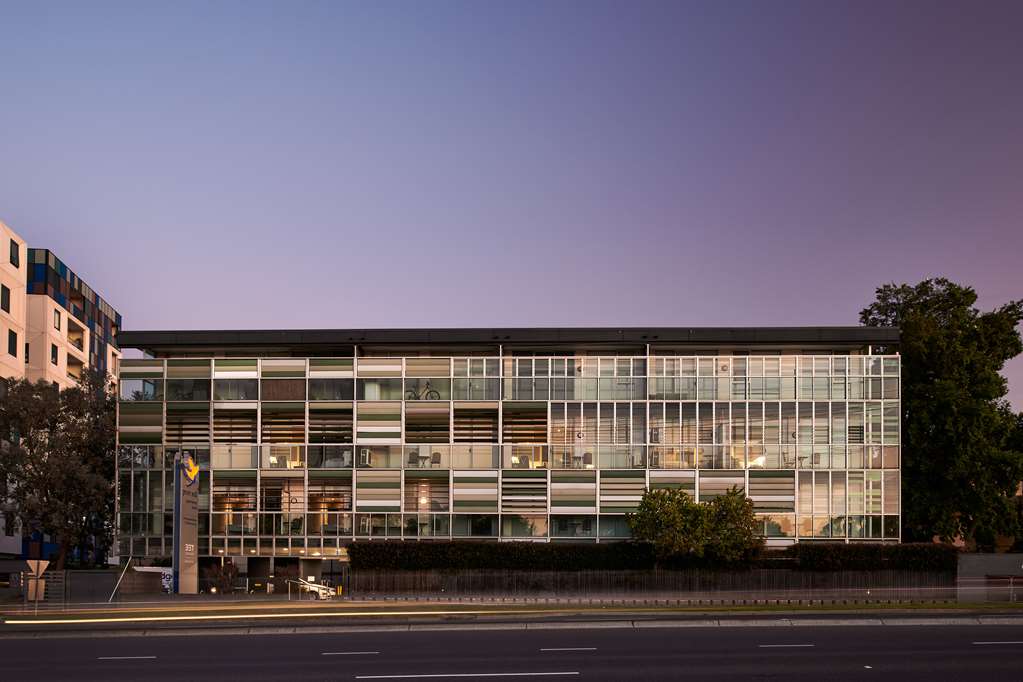 Wantirna South VIC Accommodation Newcastle