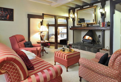 Adeline Bed & Breakfast - Accommodation Newcastle 4