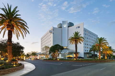 Crown Promenade Perth - Accommodation Newcastle 0