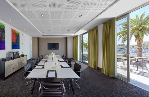 Crown Promenade Perth - Accommodation Newcastle 7