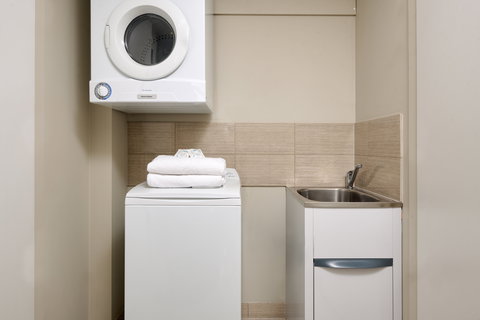 Fraser Suites Perth - Accommodation Newcastle 17