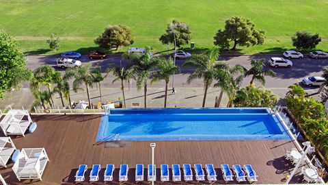 Crowne Plaza Perth - Accommodation Newcastle 7