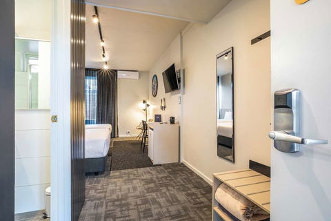 Nightcap At Keysborough Hotel - Accommodation Newcastle 7
