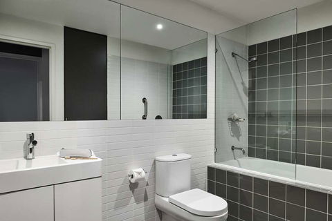 Punthill Oakleigh - Accommodation Newcastle 7