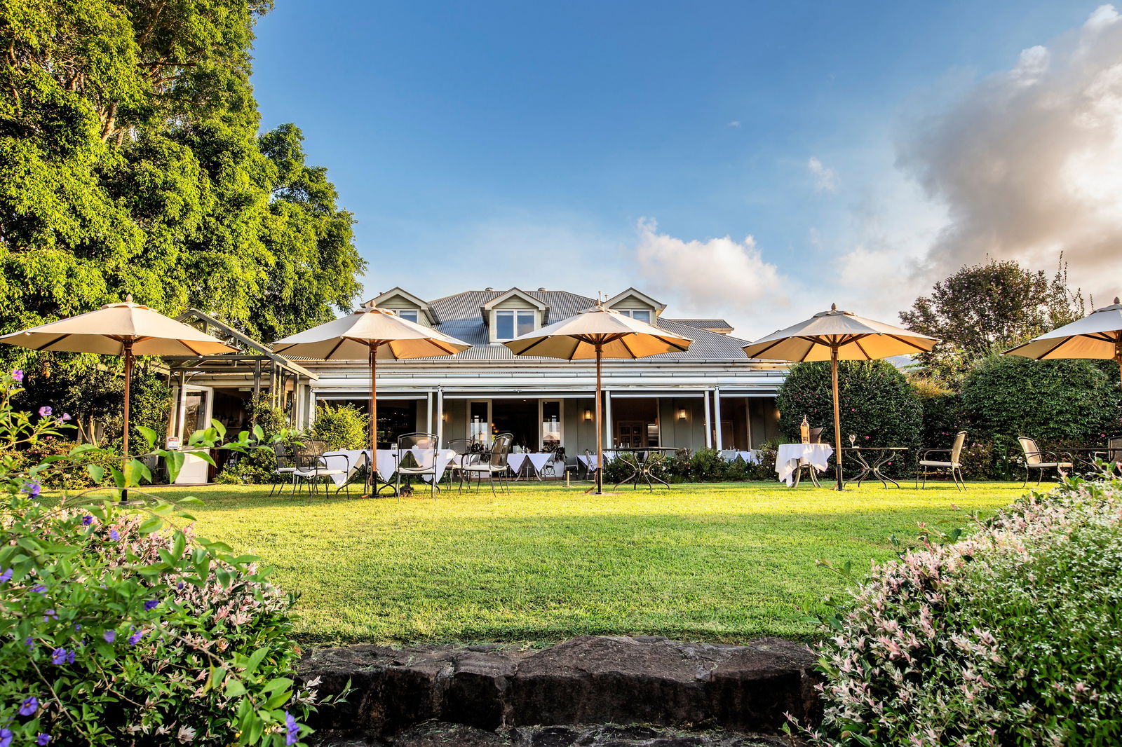 Montville QLD Accommodation Newcastle