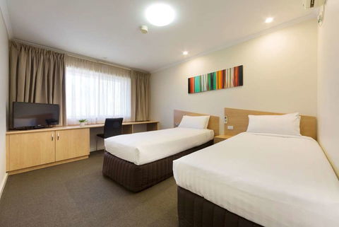 Ramada Encore By Wyndham Belconnen - Accommodation Newcastle 1