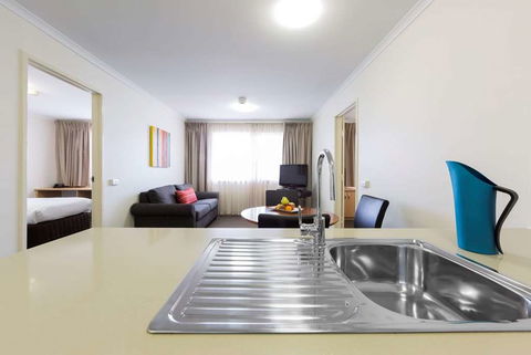 Ramada Encore By Wyndham Belconnen - Accommodation Newcastle 3