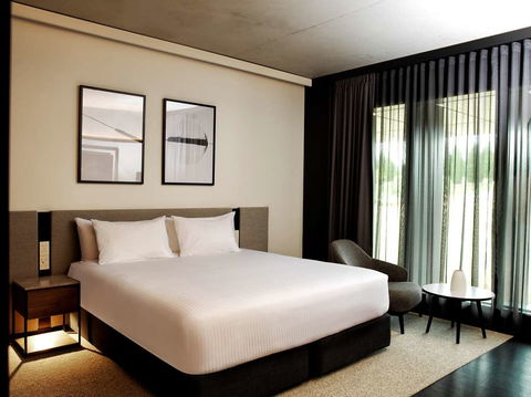 A By Adina Canberra - Accommodation Newcastle 7