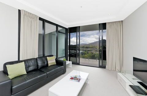 Astra Canberra Manhattan - Accommodation Newcastle 6