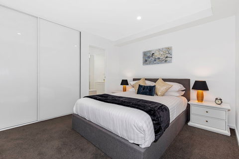 Astra Apartments Newcastle - Accommodation Newcastle 4