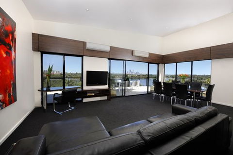 Assured Ascot Quays Apartment Hotel - Accommodation Newcastle 6