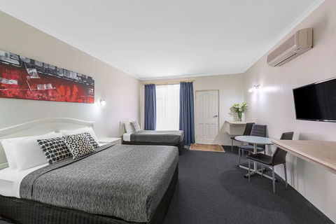 Best Western Cathedral Motor Inn - Accommodation Newcastle 7