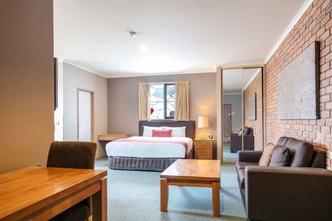 Quality Inn Colonial - Accommodation Newcastle 8