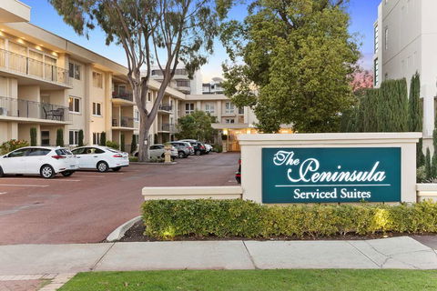 The Peninsula Riverside Apartments - Accommodation Newcastle 1