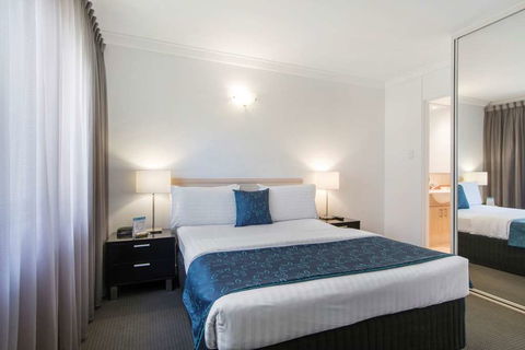 The Peninsula Riverside Apartments - Accommodation Newcastle 11