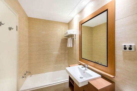 Quality Hotel Ambassador Perth - Accommodation Newcastle 6