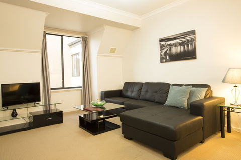 Regal Apartments - Accommodation Newcastle 8